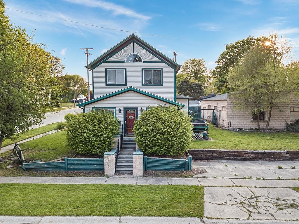 2503 Armour St, Port Huron, MI 48060 Zillow