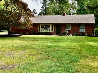 309 Bradley Rd, Bay Village, OH 44140