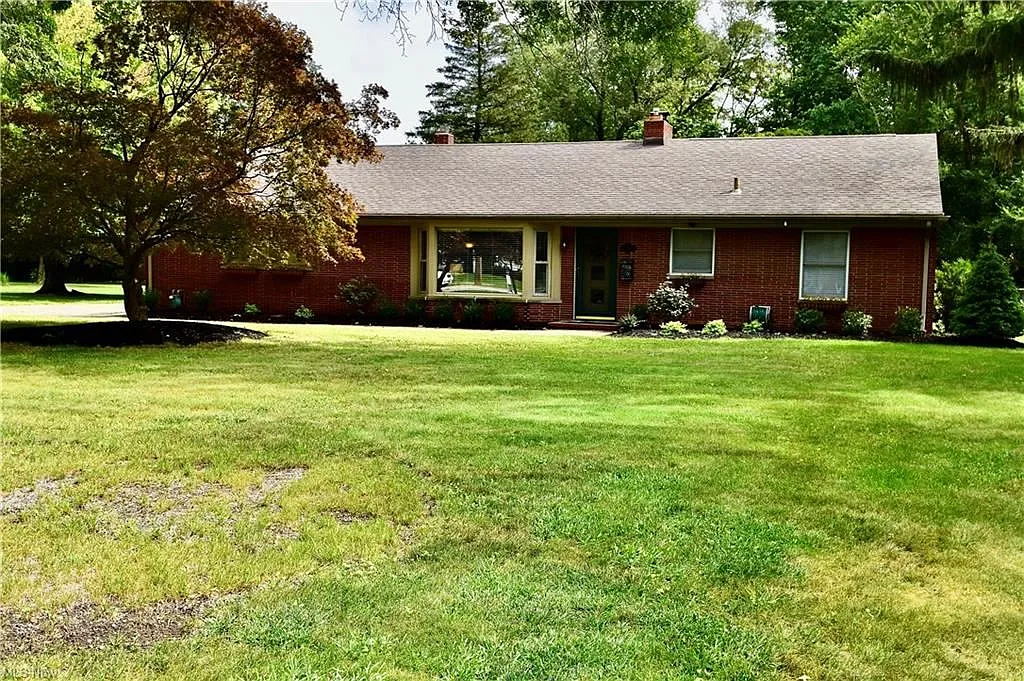 309 Bradley Rd photo 1