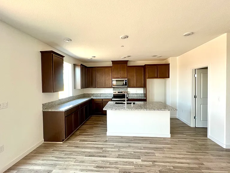 8081 Moongate Way — Photo 4