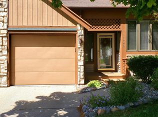 1322 Brookside Dr, Lansing, MI