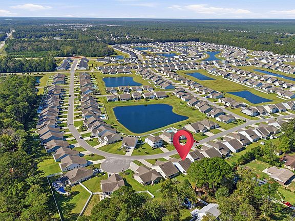 3rd image of 306 Harbison Circle