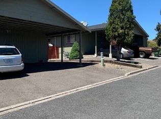 1218-1222 Summers Ln, Klamath Falls, OR 97603