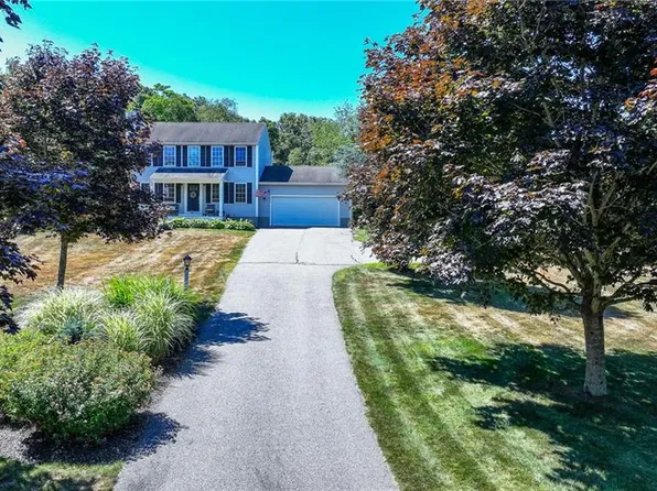 5 Nina Dr, Westerly, RI 02808