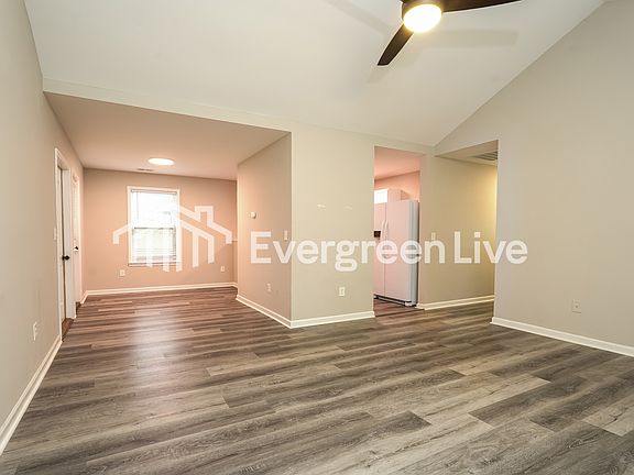 5th image of 518 Harper St