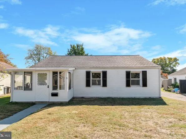 9 Pancoast Ave, Aston, PA 19014