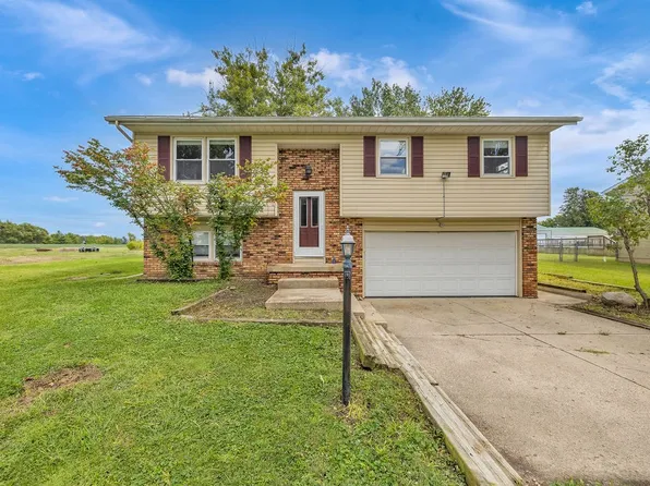 2510 S Twin Bridge Rd, Decatur, IL 62521