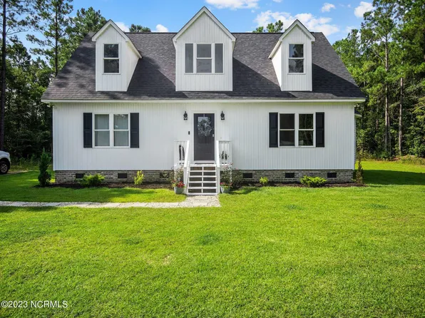 1195 Belgrade Swansboro Road, Hubert, NC 28539