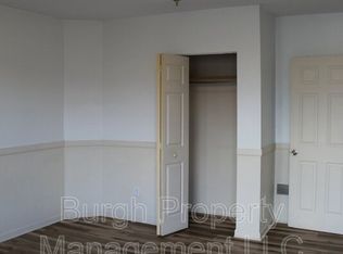 116 W 8th Ave APT 3B, Homestead, PA 15120