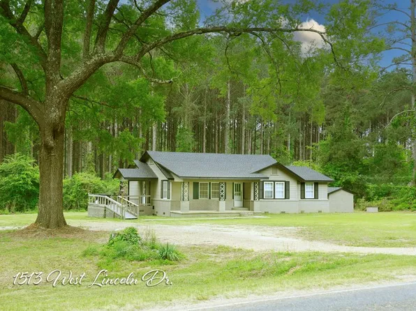 1513 W Lincoln Dr SW, Brookhaven, MS 39601