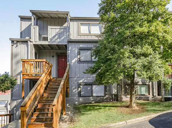 Eagles Eyrie Apartments