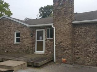 393 Como Ave, Struthers, OH 44471