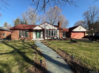 25310 Lyndon, Redford, MI 48239