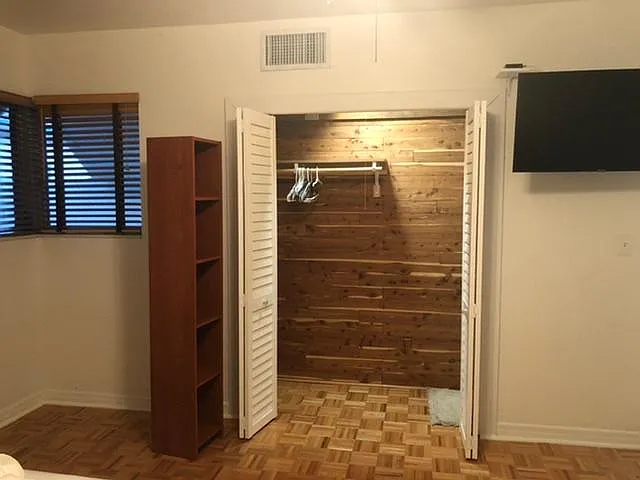 walk in cedar closets in all bedrooms