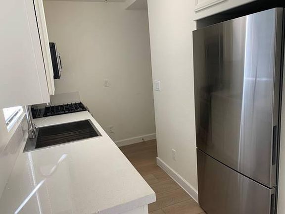 Stainless Steel Appliances New Quartz Countertops