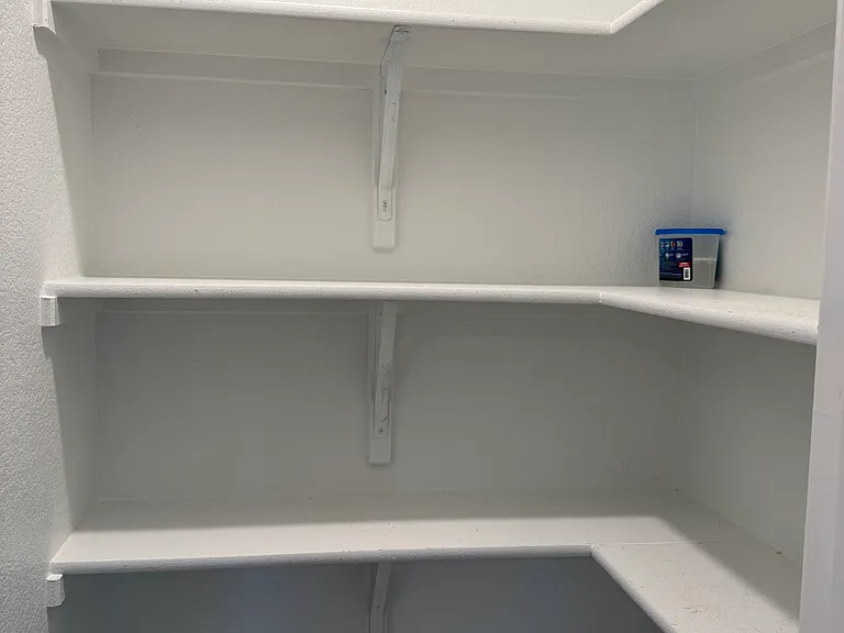528 Lake Erie Dr — Photo 36