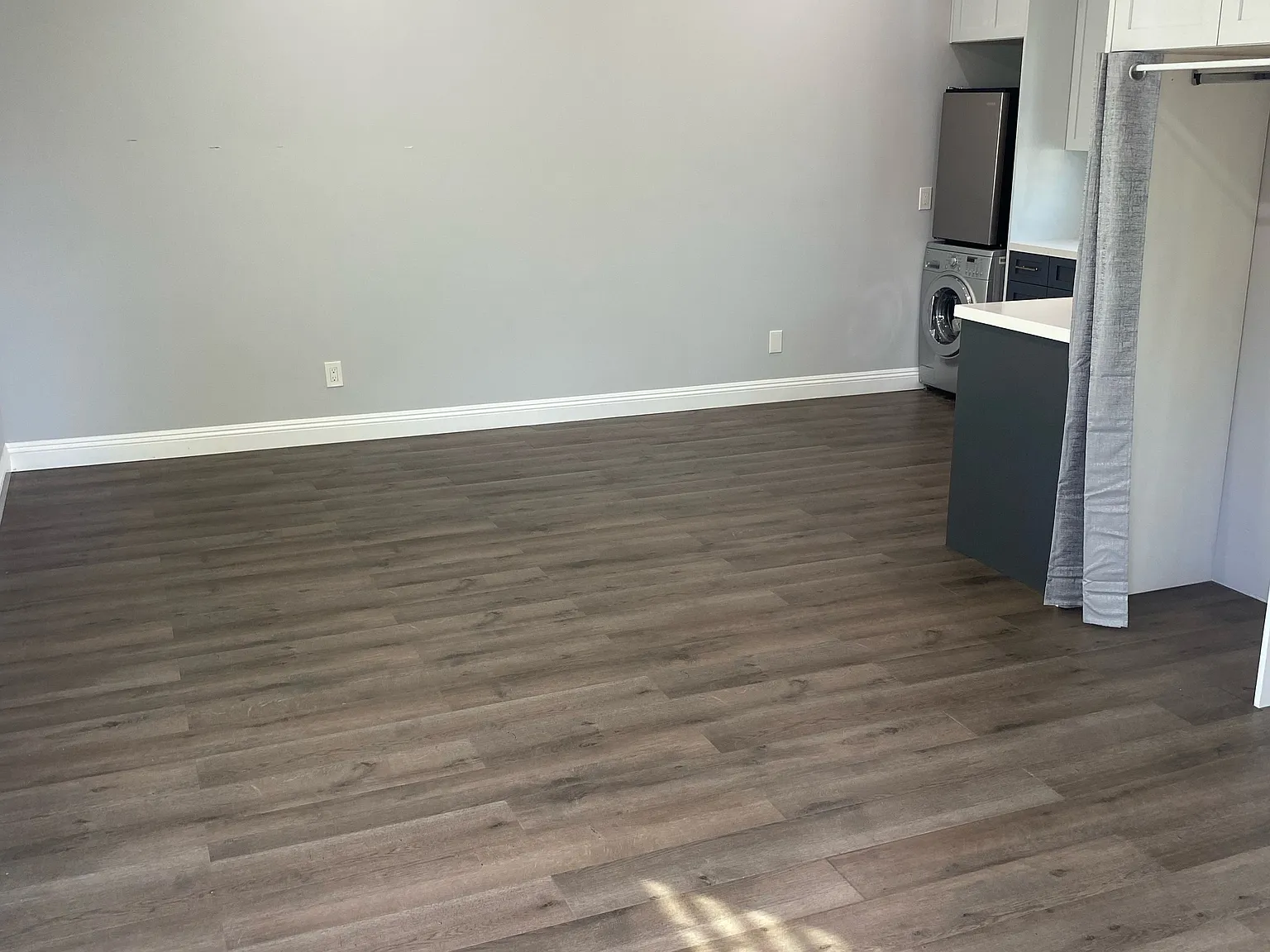 Studio, 400 sqft, $2,295 — Photo 2