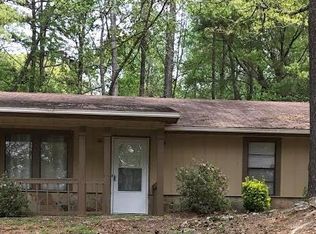5870 Bobbin Ln, Lithonia, GA 30058