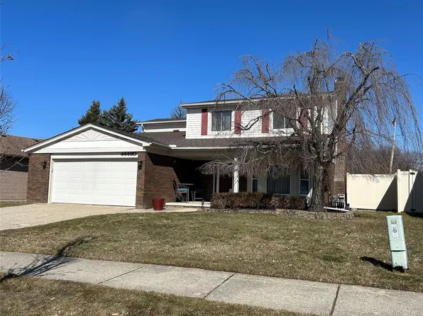 44460 Manitou Dr, Clinton Township, MI 48038