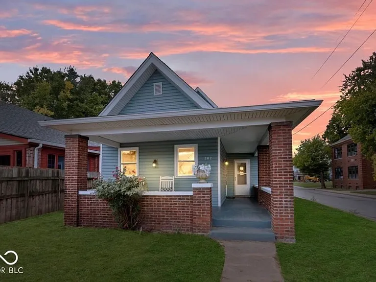 1302 Laurel St — Photo 18