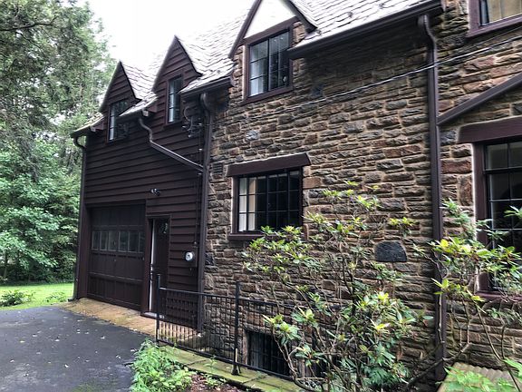 East side from driveway