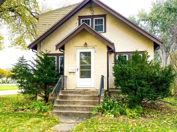 1253 6th Ave SE, Rochester, MN 55904
