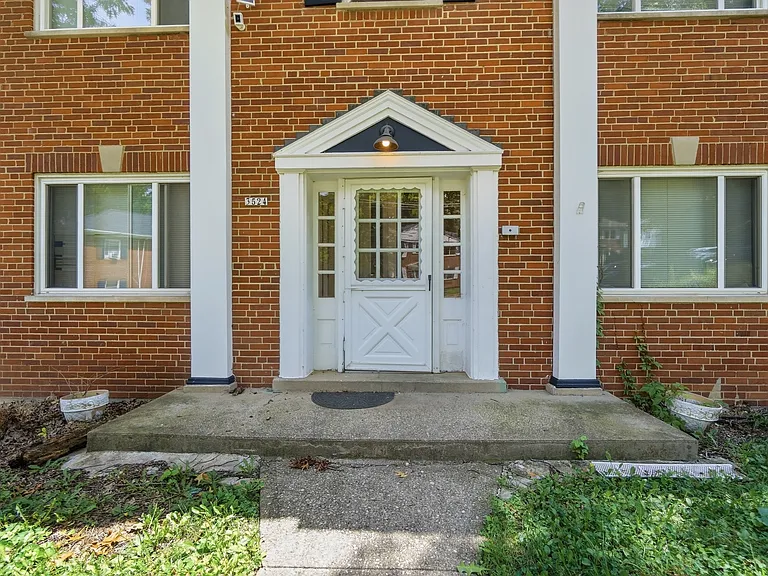 3524 Hazelwood Ave #1 — Photo 7