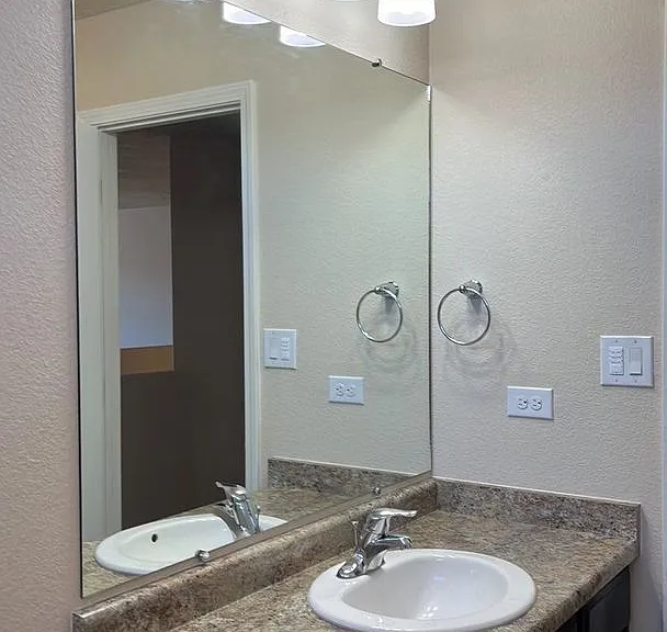 3806 Dynamite Rd NE — Photo 18