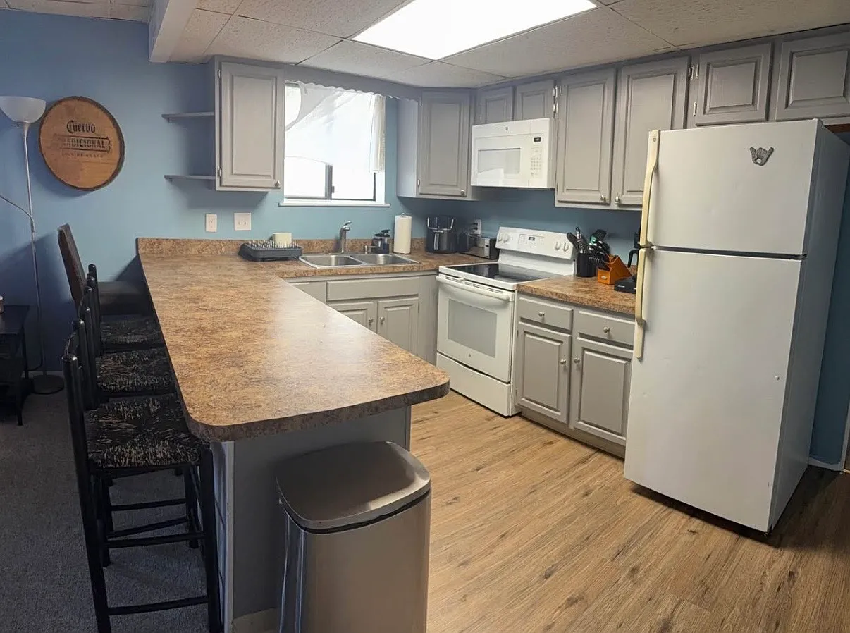 2 bed, 840 sqft, $2,000 — Photo 1