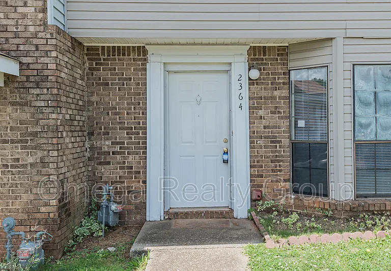 2364 Grayson Valley Cir — Photo 2