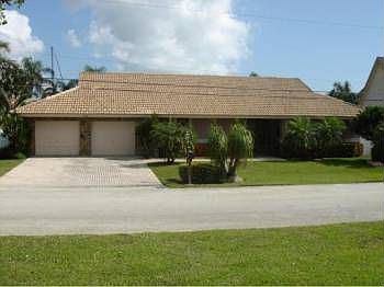 1st image of 931 Fern Dr