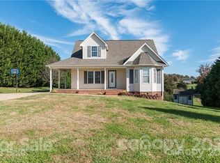 990 Grazing Meadows Ct, Lincolnton, NC 28092