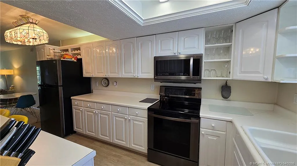2 bed, 2.0 bath, 1005 sqft, $1,550 — Photo 3