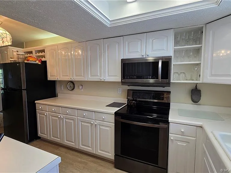 2929 SE Ocean Blvd #103-8 — Photo 3