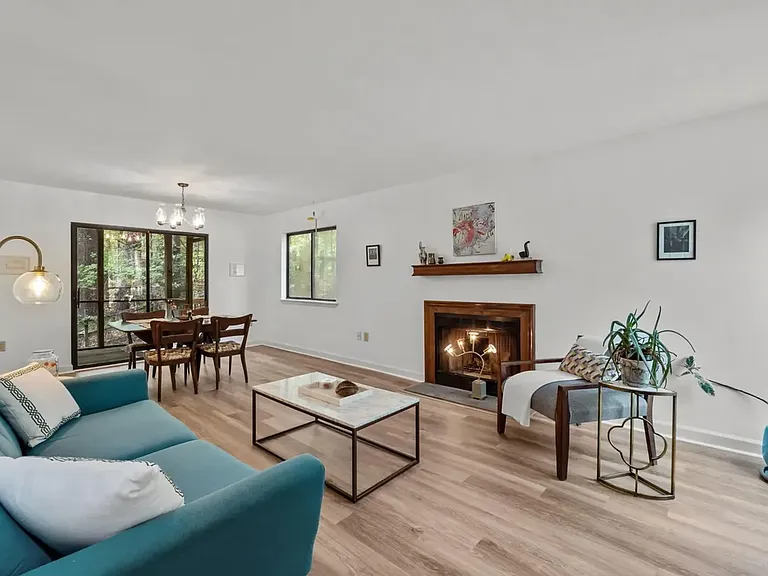 103 Hidden Valley Dr — Photo 4