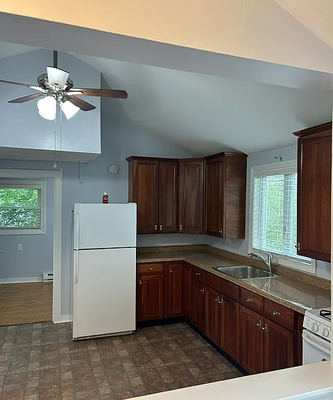 43 Agawam Lake Shore Dr #E — Photo 3
