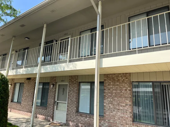 39503 Harrison Bay Ct, Harrison Township, MI 48045