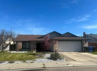 1152 Bud Pl, Manteca, CA 95336