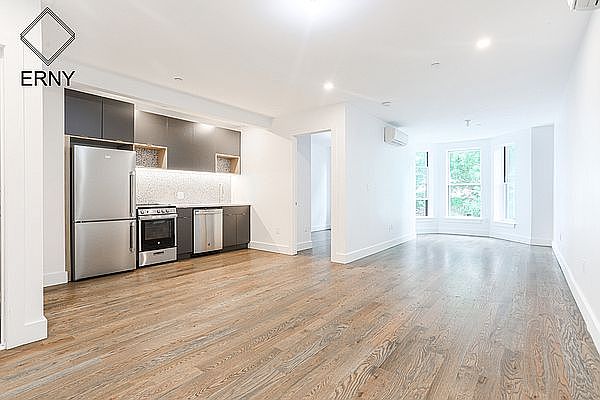 2nd image of 1076 Rogers Ave #2E