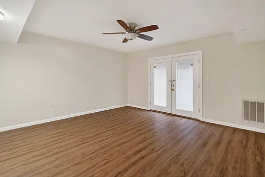 11 Betty Lee Pl — Photo 9