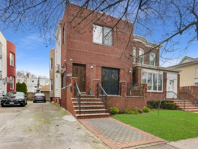 1525 E 28th St, Brooklyn, NY, 11229