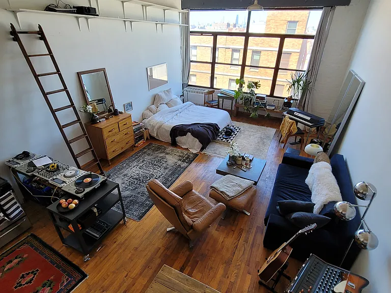 9 White St #220 — Photo 7