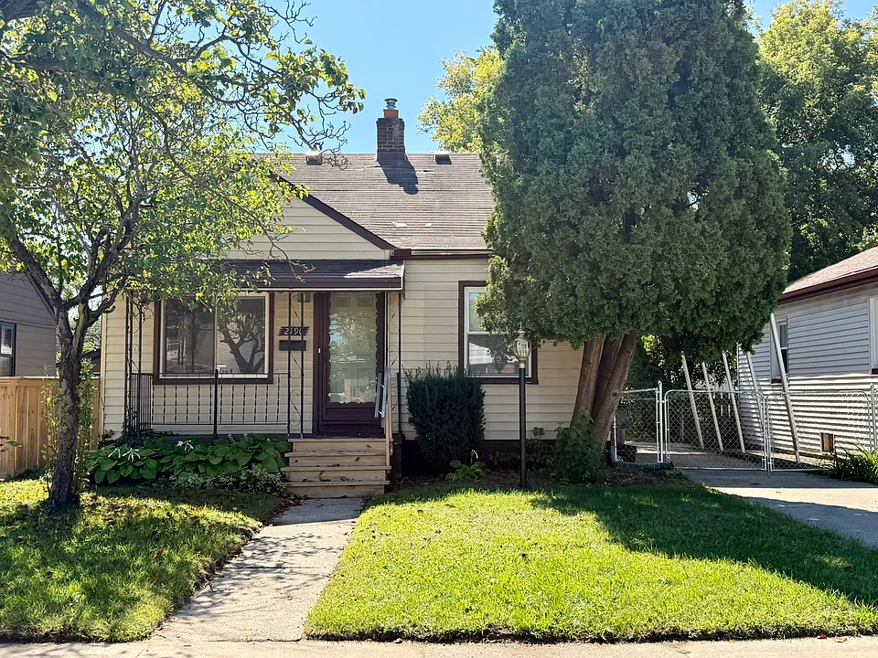 2190 Sonoma St