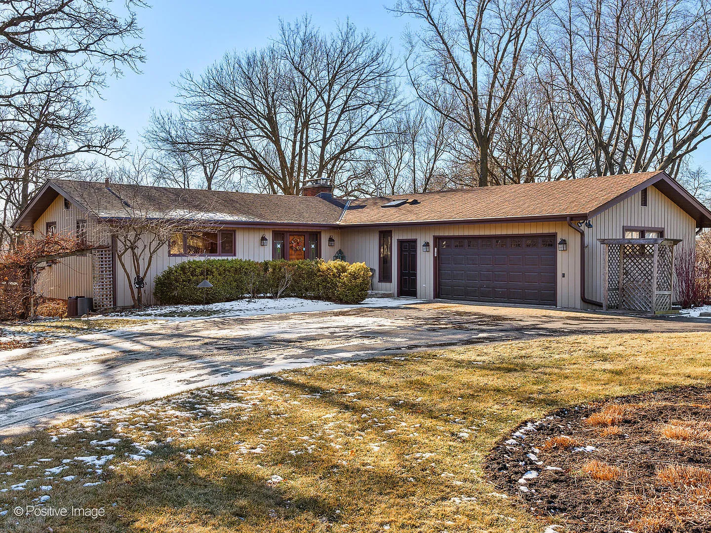 6 Acorn Dr photo 1