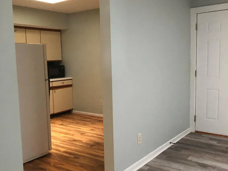 905 Main St #2 — Photo 2