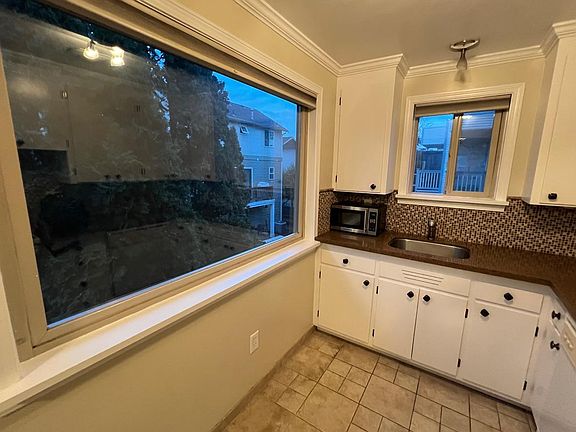 Light & Bright Kitchen
