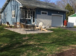 43 Fern St, Northampton, MA 01062