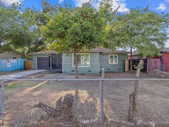 2452 S Holloway Avenue, Fresno, CA 93725