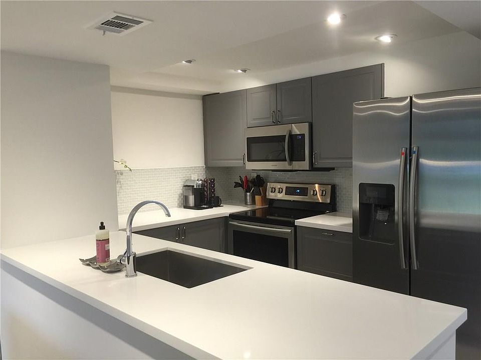 1st image of 832 NE 20th Drive #832