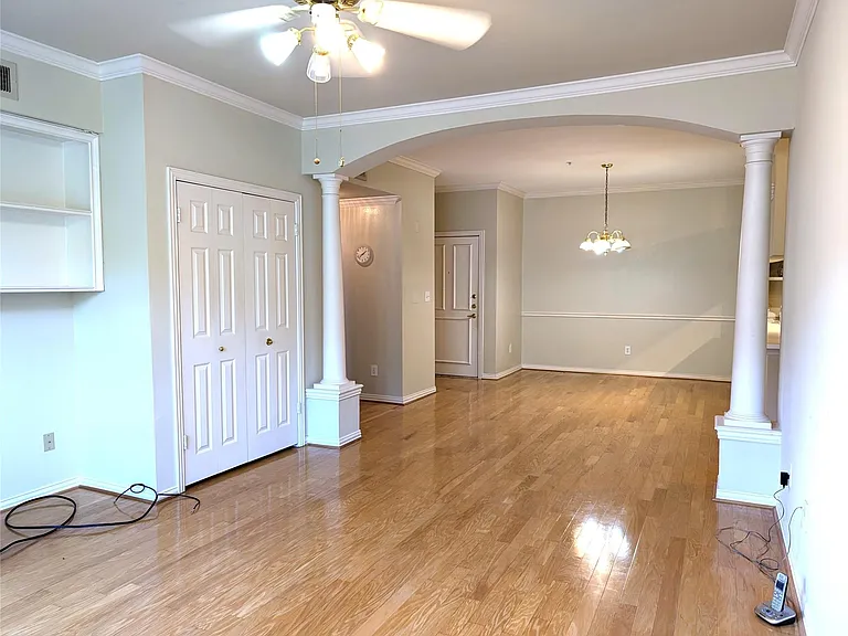 2111 Welch St #B208 — Photo 5